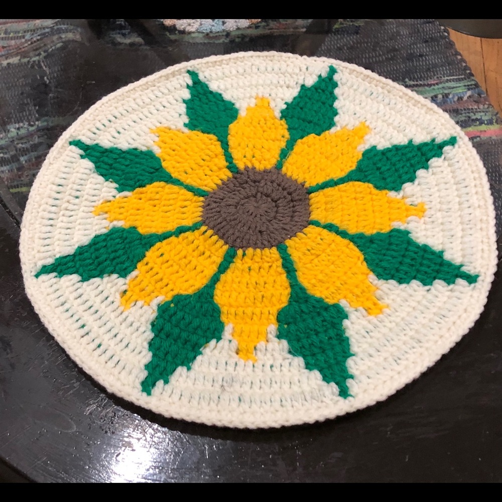 Sunflower knit centerpiece